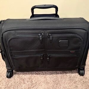 Tumi Black Men's Travel Bag-Alpha 2